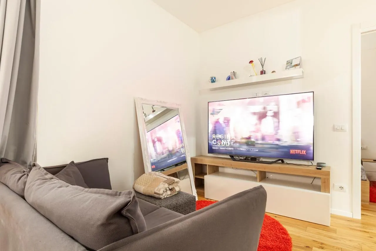 Apartment Appartamento Milano Sansiro