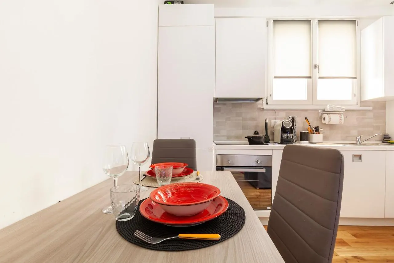 Apartment Appartamento Milano Sansiro